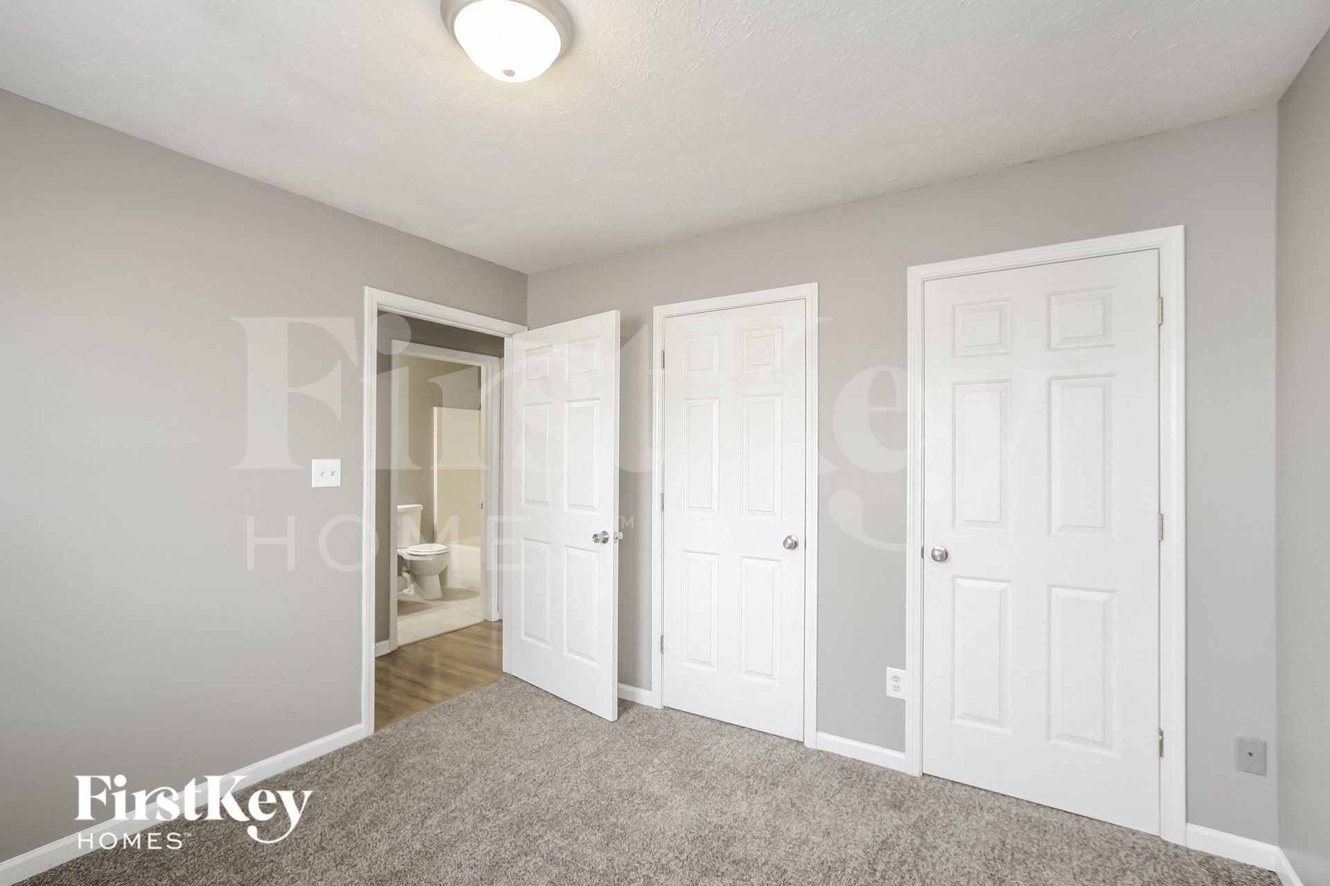 Building Photo - 5720 Ashby Dr