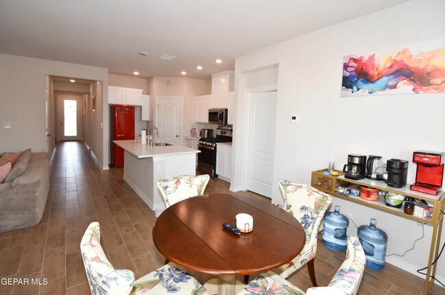 Building Photo - 51117 Desert Sunflower Ave