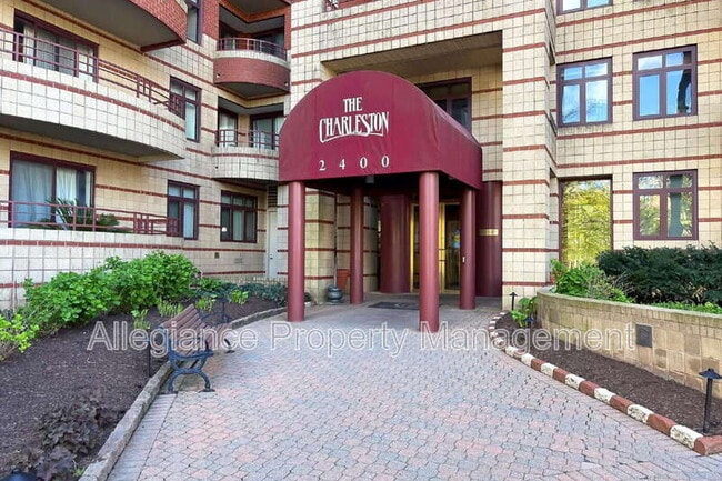 Building Photo - 2400 Clarendon Blvd