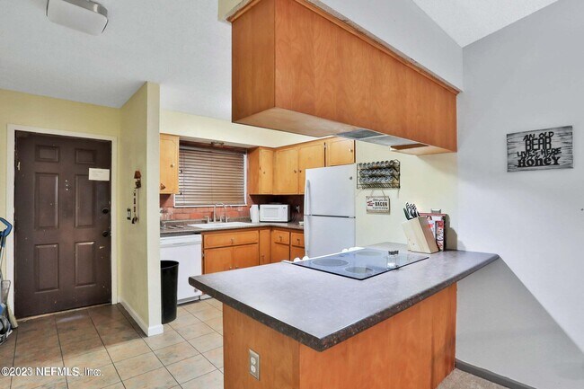 Building Photo - 11608 Dunes Way Dr N