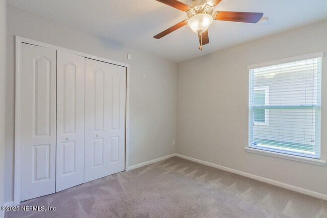Building Photo - 16326 Hunters Hollow Trail