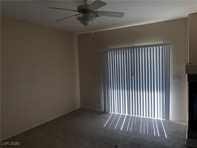 Building Photo - 1012 Royal Birch Ln