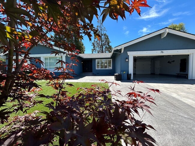 Building Photo - Lease this Elegant 4-Bedroom Danville Home...