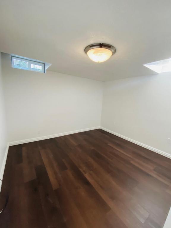 Building Photo - 737 Anthon Ave