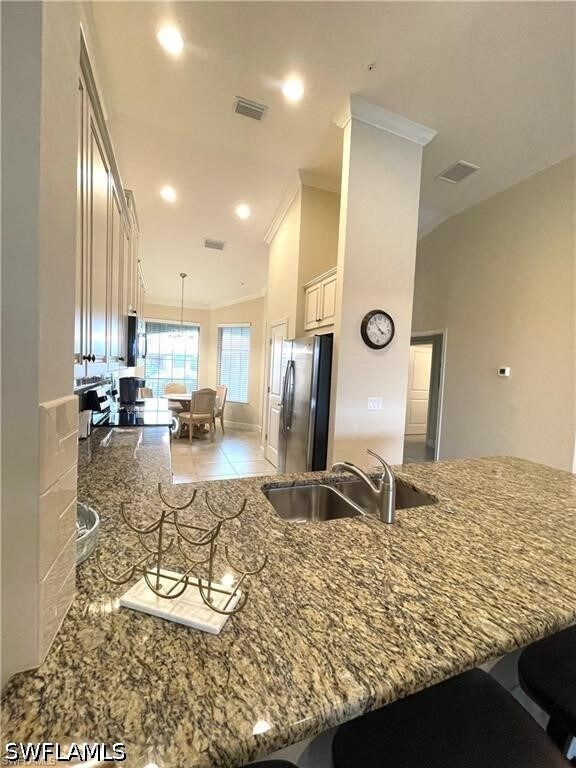 Building Photo - 9426 Benvenuto Ct