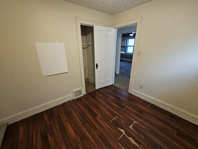 Building Photo - 15218 Shiloh Rd