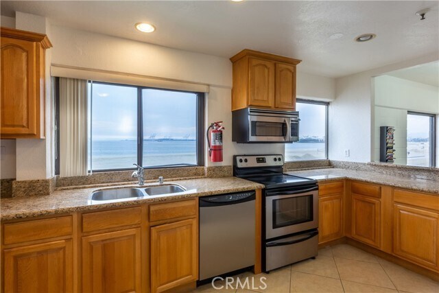 Building Photo - 1750 E Ocean Blvd