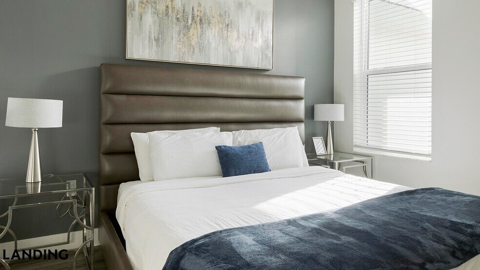 Building Photo - 4950 W Prescott St