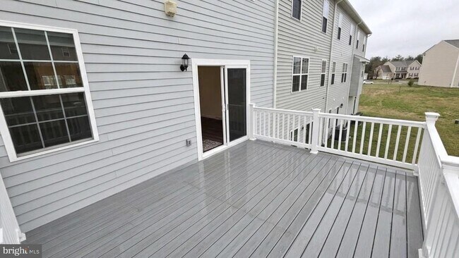 Building Photo - 115 Lexington Pl