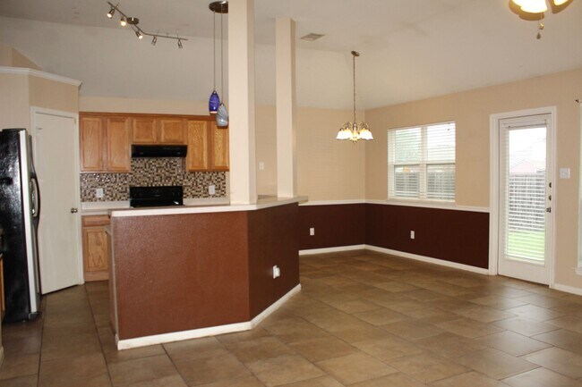 Building Photo - 3 BEDROOM, 2 BATH, BELTON ISD