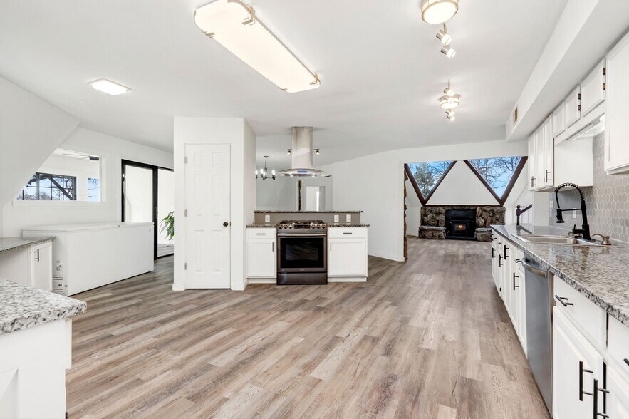 Building Photo - 8402 Dome Ct