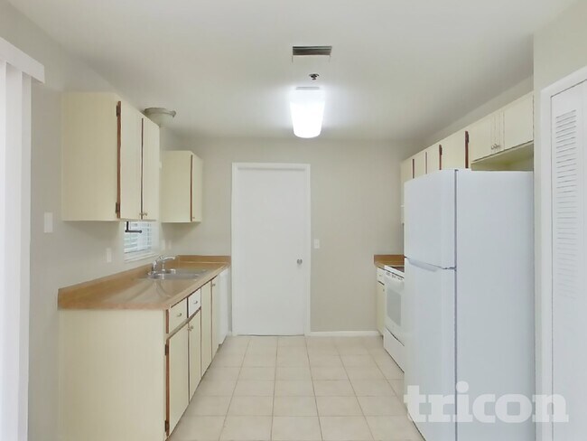 Building Photo - 191 Citation Ave