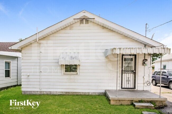 Building Photo - 1411 Lindley Ave