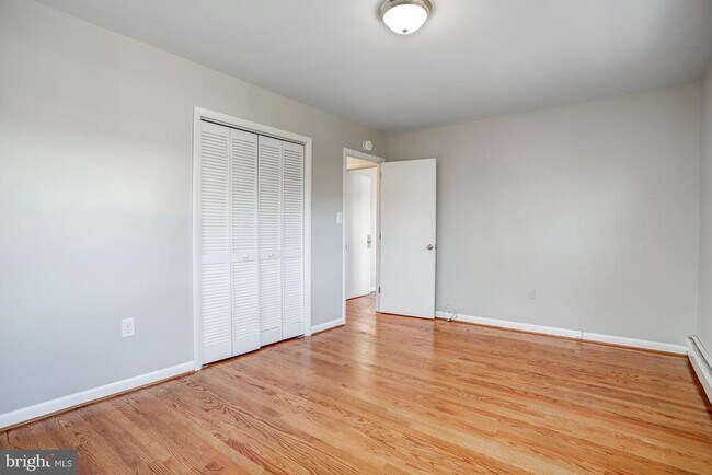 Building Photo - 7525 Salem Rd