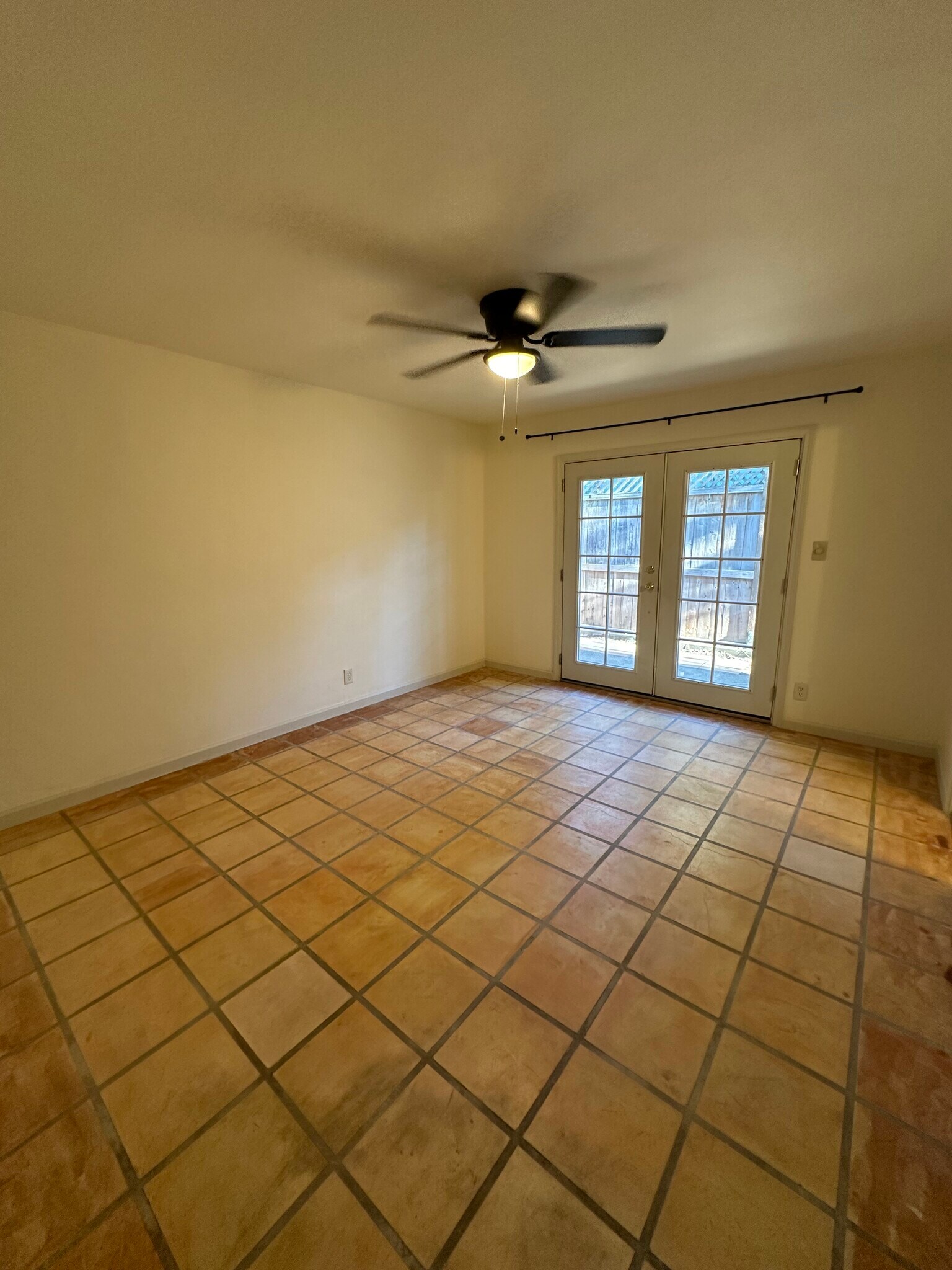 Building Photo - 13559 Arnold Dr