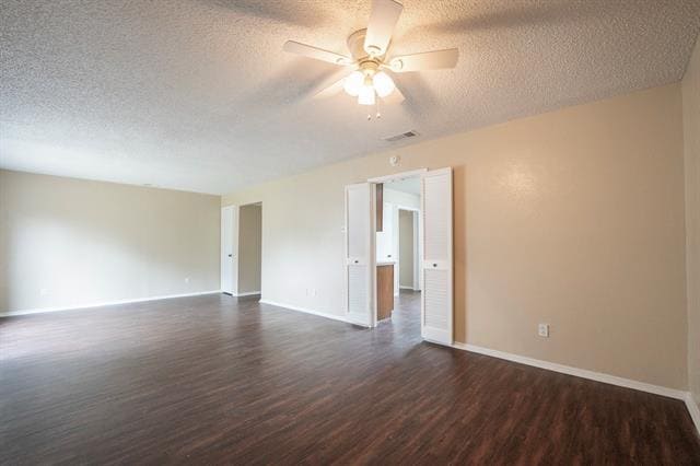 Building Photo - 710 Pyramid Dr