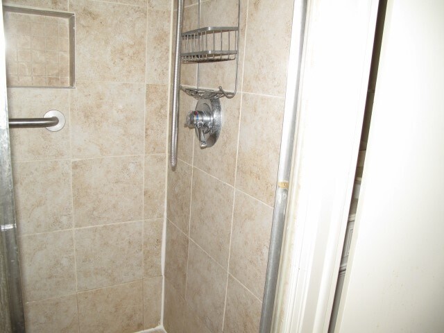 Building Photo - 702 Oder Ln