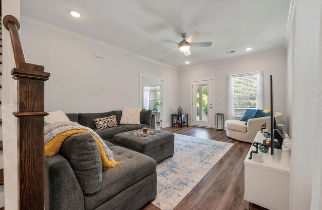 Building Photo - 1418 Widows Ct