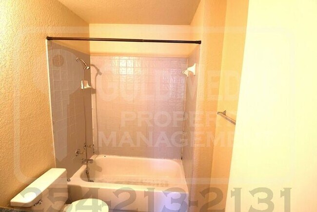Building Photo - 1106 Leslie Cir