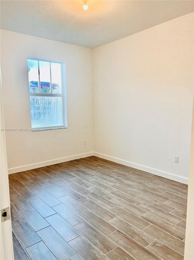 Building Photo - 1391 Tangled Orchard Tr