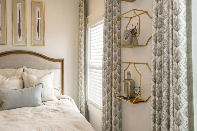 Building Photo - 801 Durant Pl NE