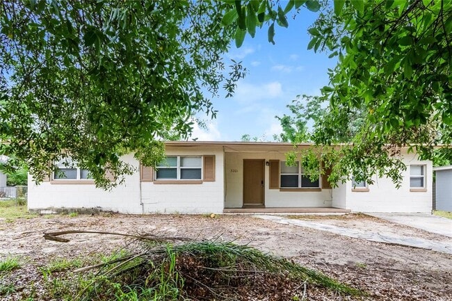 Building Photo - 3201 Bon Air Dr
