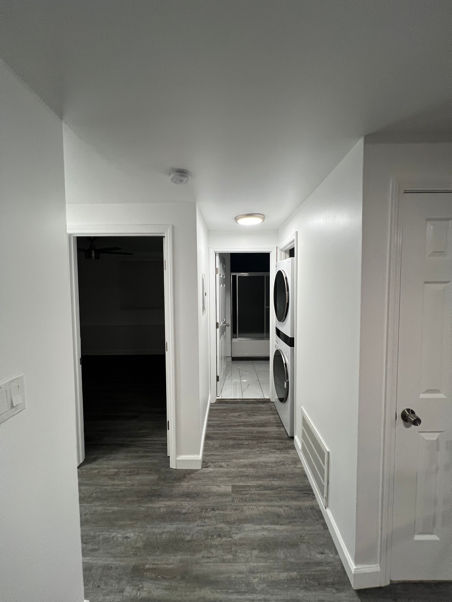 New Wsher/Dryer - 1010 Chester St