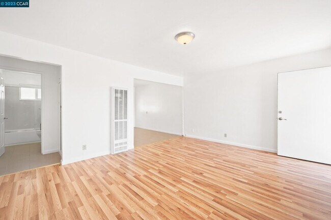 Building Photo - 2542 Denning Ct