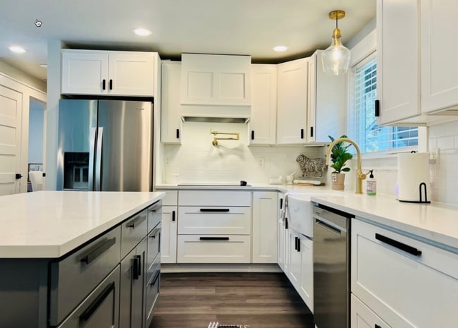 Building Photo - Modern Woodland Retreat in the Heart of Gig Harbor