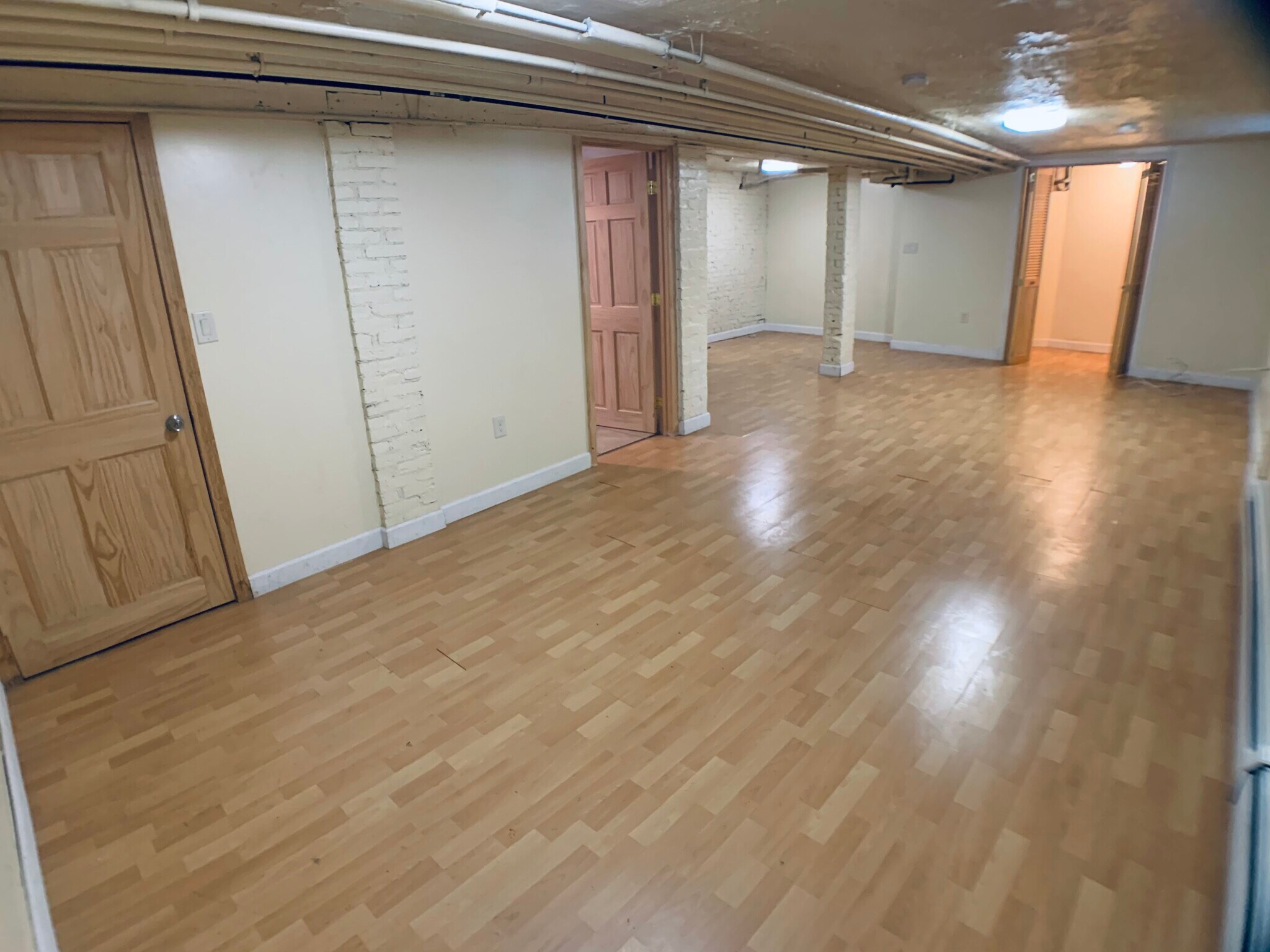 Building Photo - 65 Pleasant St