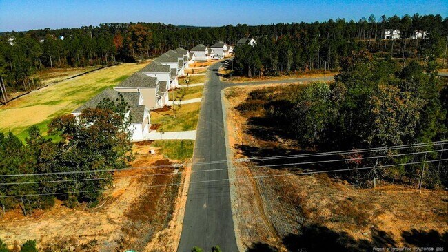 Building Photo - 533 Stadium Dr