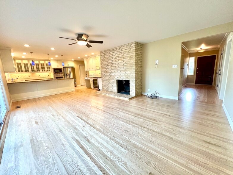 Building Photo - 3799 El Campo Ct