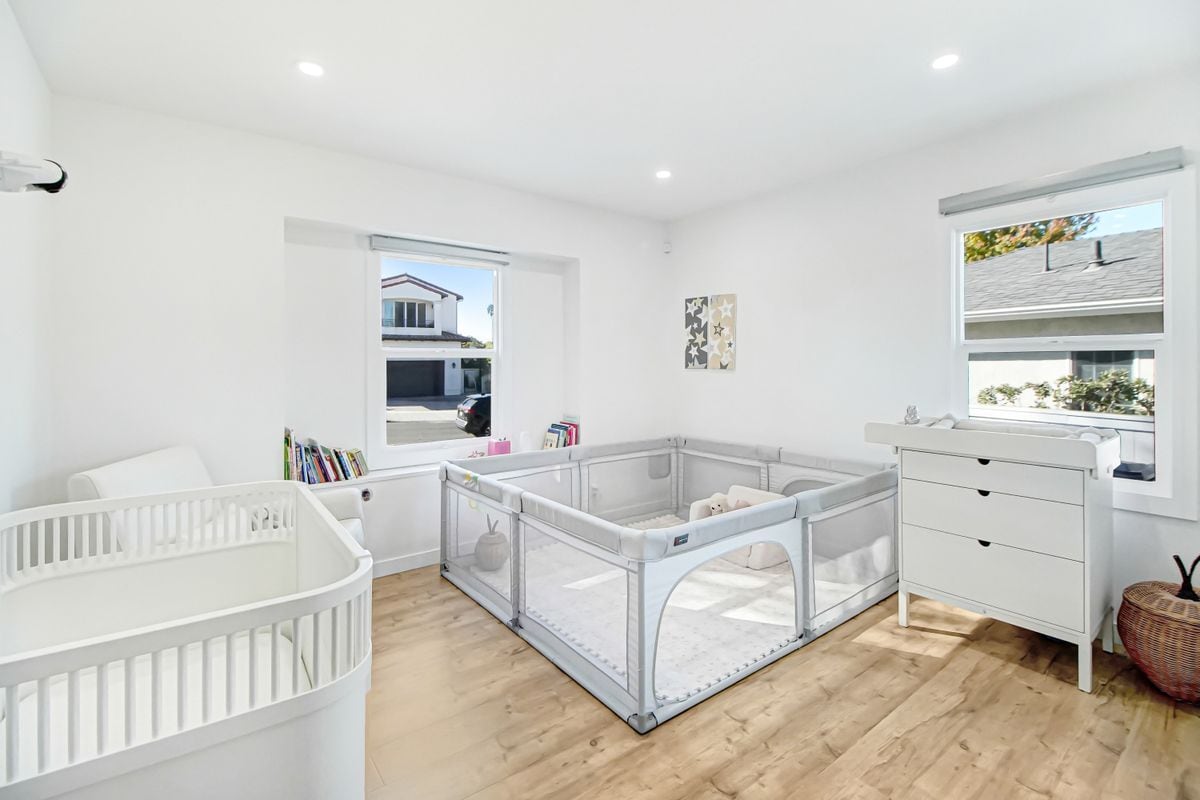 Building Photo - 7425 W 88th Pl