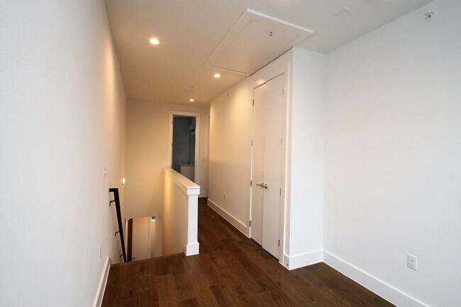 Building Photo - 505 Tillery St