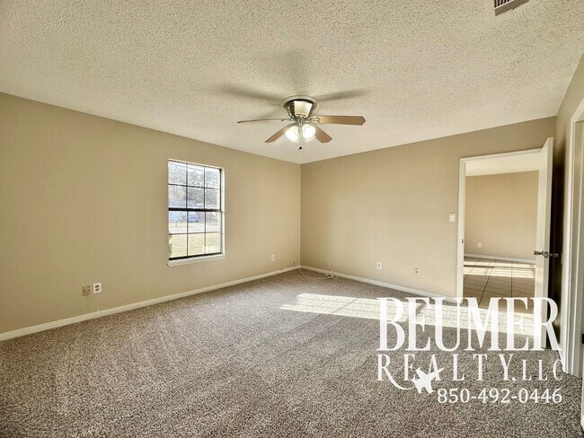 Building Photo - 3br 2bath 1230 Sqft Home for Rent