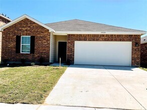 Building Photo - 10325 Jameson Ln