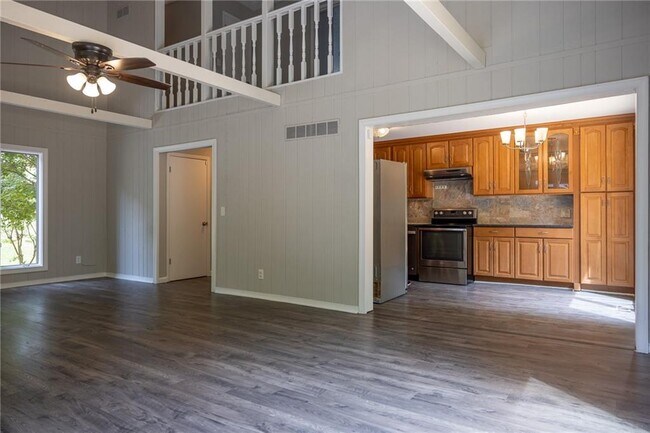 Building Photo - 4079 Dunnington Dr