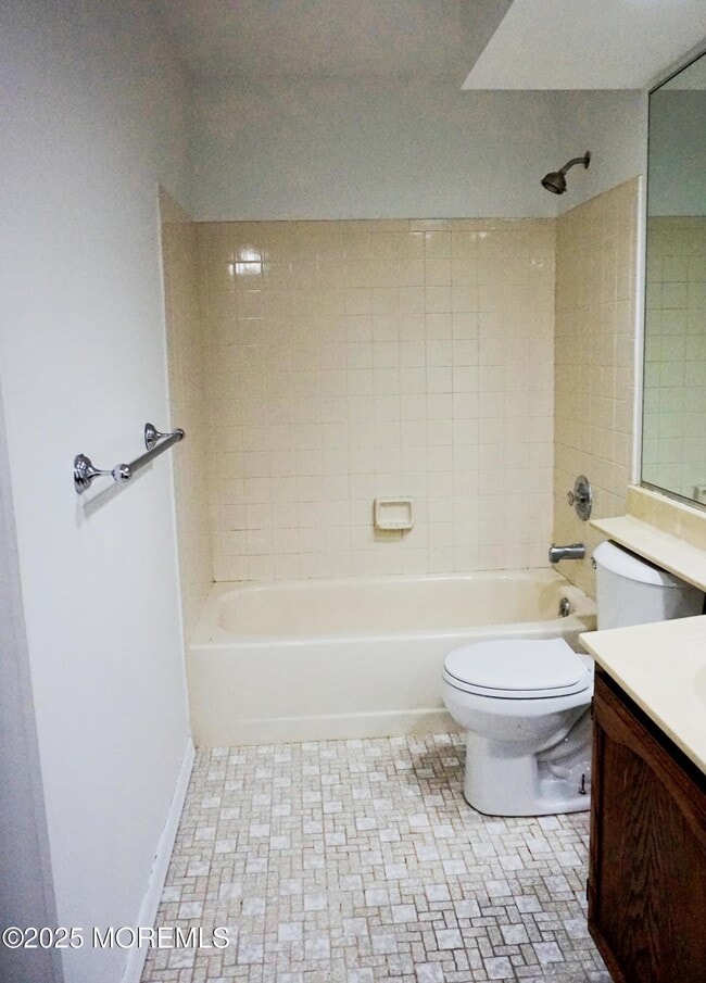 Building Photo - 414 Brookview Ct