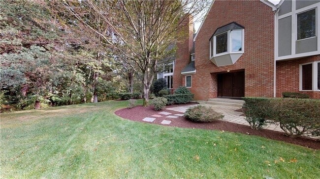 Building Photo - 48 St George Ct