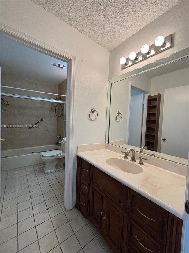 Building Photo - 7323 SW 158th Ave