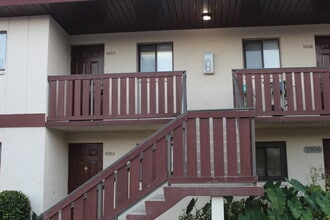 Building Photo - Totally renovated 2-bedroom, 2-full-bath townhome located in West Augusta