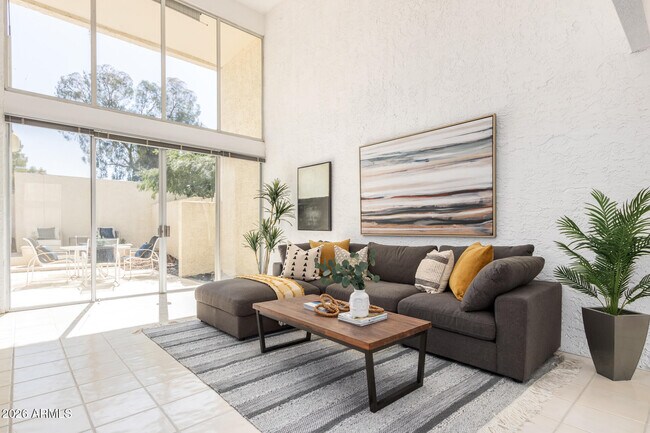 Building Photo - 4656 N 40th St