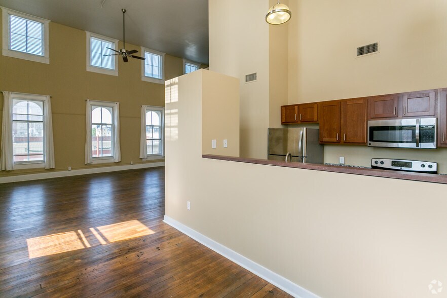 The Historic Lahr Apartments 117 N 5th St Lafayette IN 47901