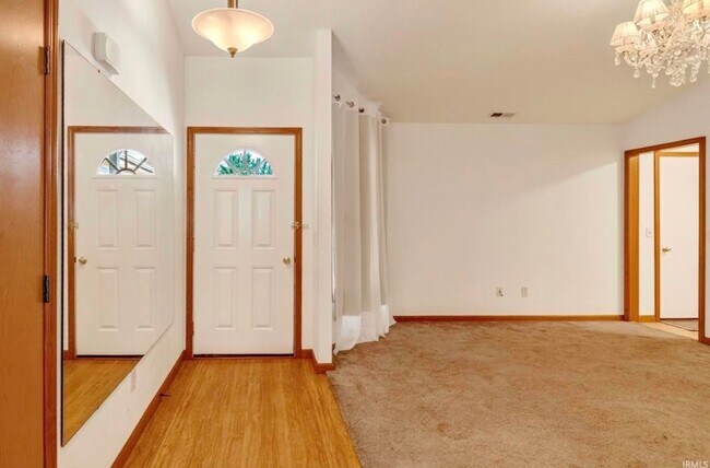 Building Photo - 1265 Virginia Ct