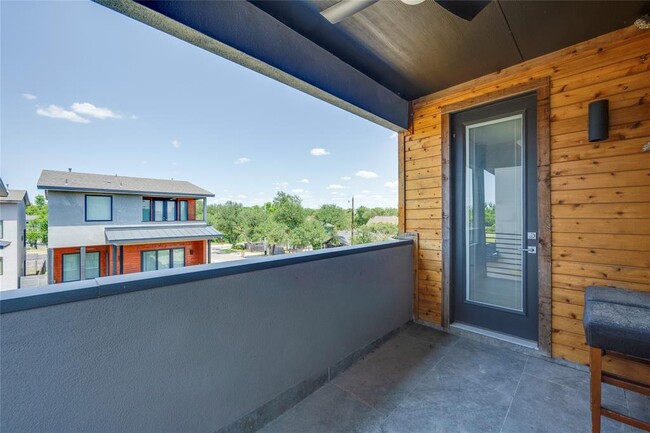Building Photo - 5002 Pecan Springs Rd