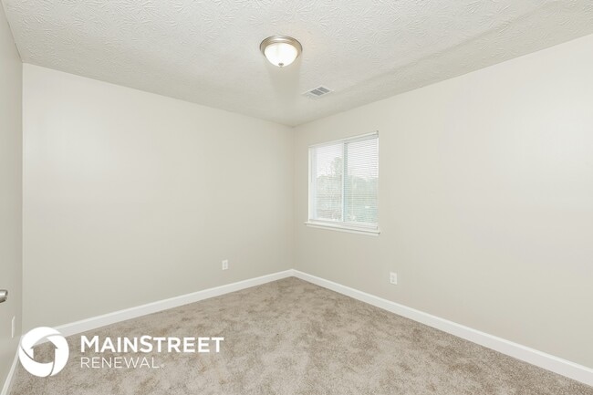 Building Photo - 6258 Leverett Dr