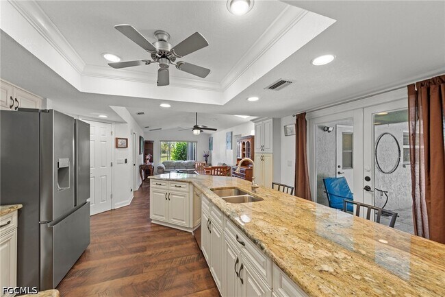 Building Photo - 2317 SW 44th Terrace