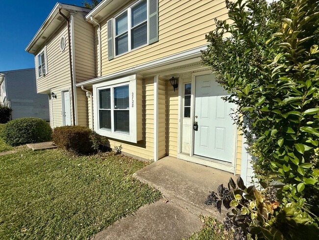 Primary Photo - *** RENT READY!! Newly remodeled townhome! ALL Laminate.