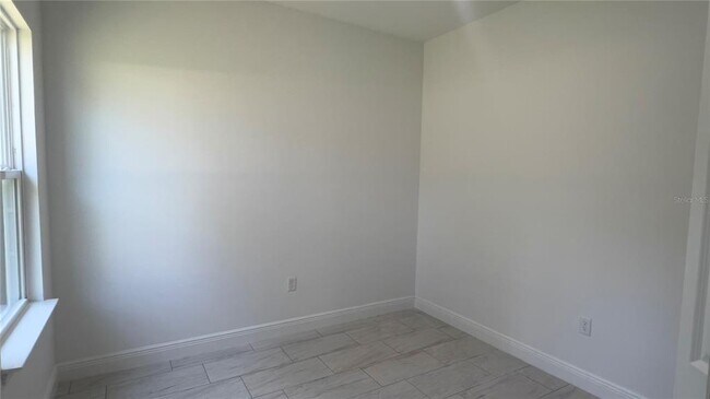 Building Photo - 3315 W Montgomery Ln