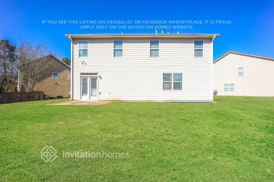 Building Photo - 2447 McIntosh Dr